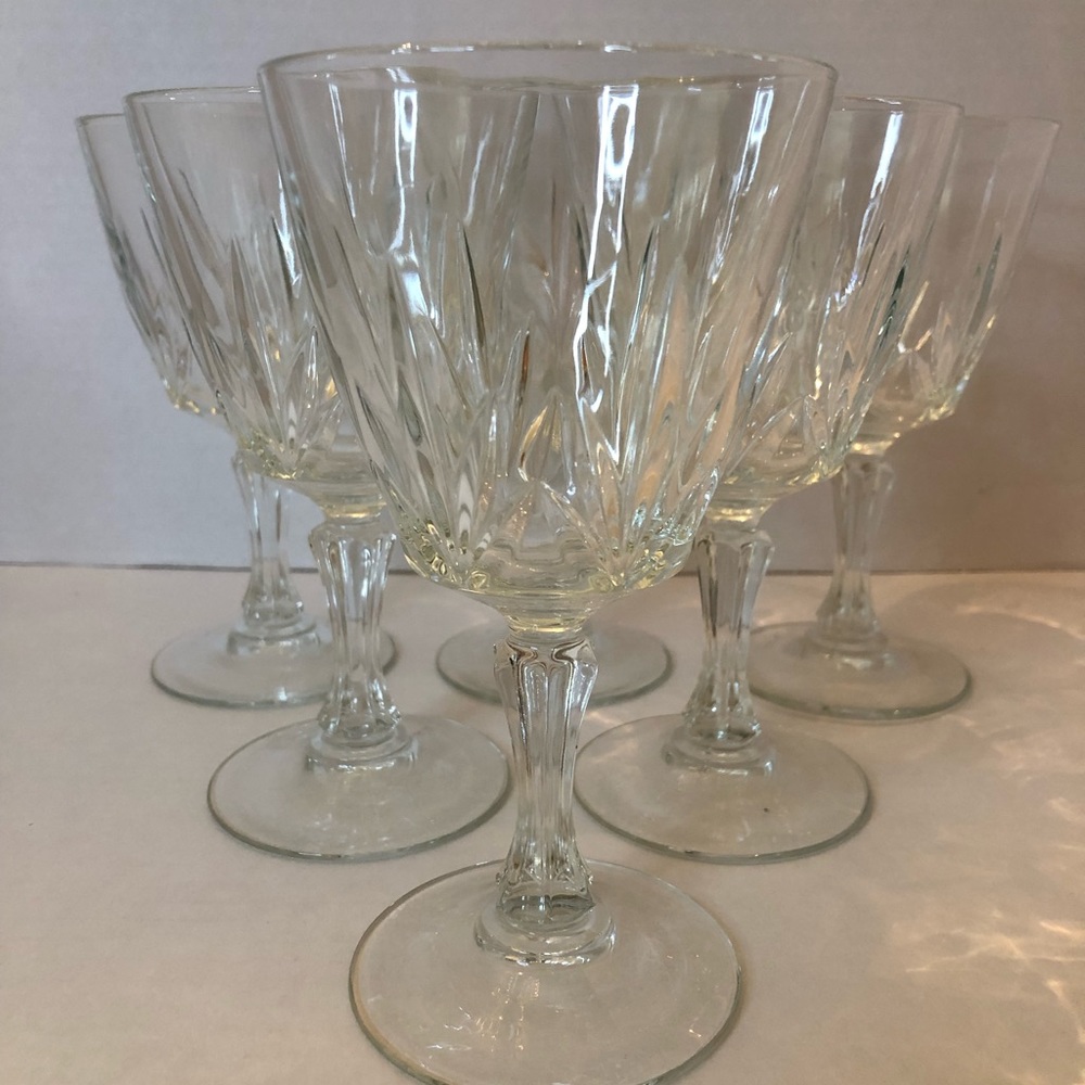 Crystal wine glasses set of 6